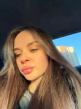 Snapshot of KristiRich chatting on December 14, 9:03 am KristiRich online show from December 14, 9:03 am