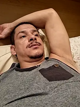 Snapshot of Kasadosfd chatting on February 28, 1:01 pm Kasadosfd online show from February 28, 1:01 pm