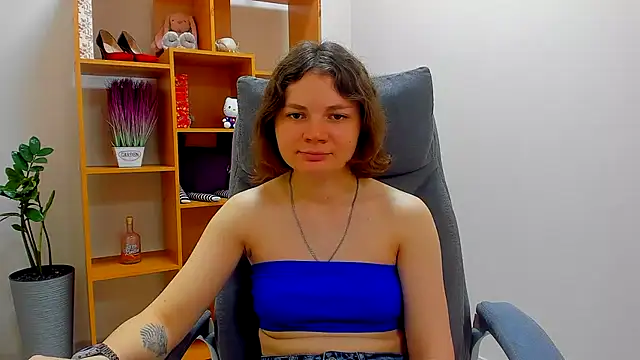 Snapshot of Stella-Maers chatting on May 13, 7:28 am Stella-Maers online show from May 13, 7:28 am