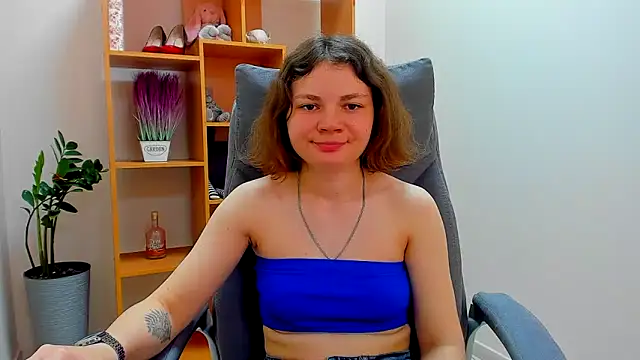 Snapshot of Stella-Maers chatting on May 26, 7:15 am Stella-Maers online show from May 26, 7:15 am
