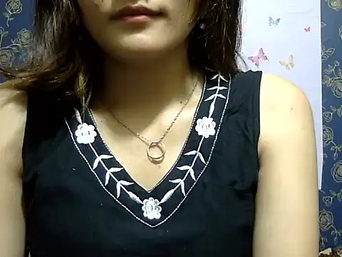 maira 33 online show from February 25, 1:15 am