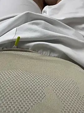 Snapshot of alan0ass chatting on December 21, 7:59 am alan0ass online show from December 21, 7:59 am