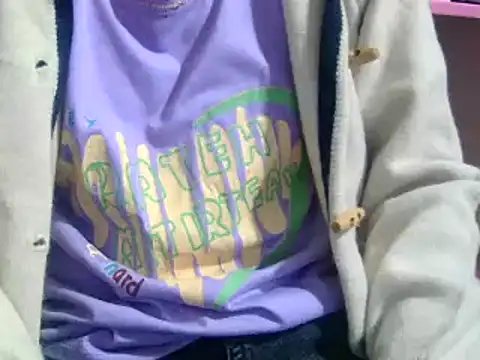 Snapshot of LunoChucki chatting on November 18, 1:33 am LunoChucki online show from November 18, 1:33 am