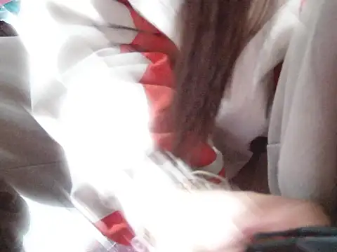 Snapshot of LunoChucki chatting on November 25, 1:38 am LunoChucki online show from November 25, 1:38 am