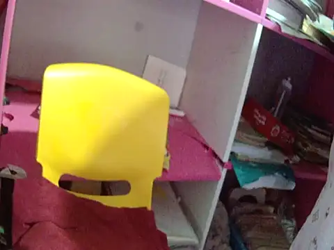 Snapshot of LunoChucki chatting on December 17, 2:01 pm LunoChucki online show from December 17, 2:01 pm