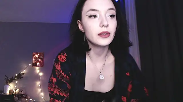 dolll maiya online show from February 10, 7:18 pm