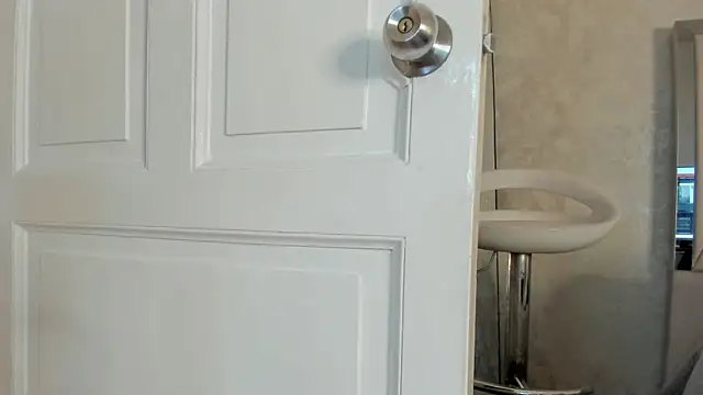 Hela Strossner online show from November 23, 1:16 am