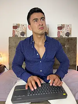 Chris Clarck online show from January 13, 8:14 pm