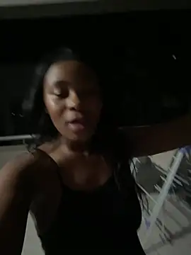 Snapshot of MiyaXo2 chatting on February 5, 12:59 am MiyaXo2 online show from February 5, 12:59 am