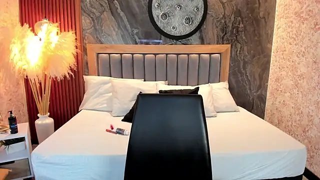 Snapshot of Valery_Shadey chatting on November 30, 7:18 pm Valery Shadey online show from November 30, 7:18 pm