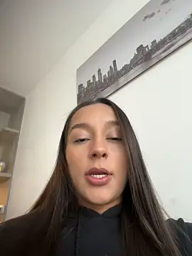 Brunettecollins05 online show from June 8, 8:31 pm