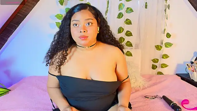 alanaa gomezz online show from June 23, 5:44 pm