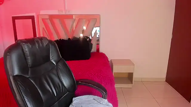 Ebonynaughty online show from May 14, 3:02 am