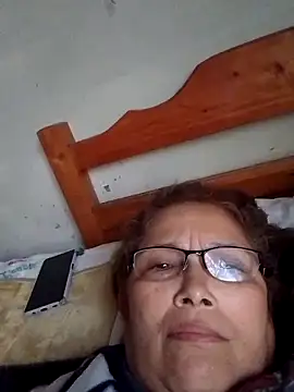 Snapshot of Cessi50 chatting on June 17, 1:12 pm Cessi50 online show from June 17, 1:12 pm
