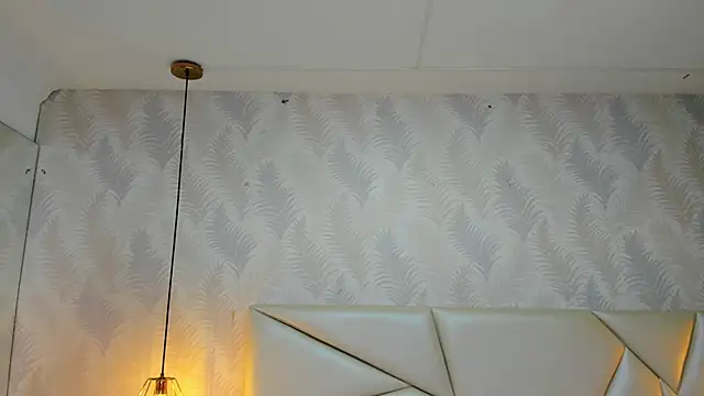 laurettedela rouse online show from November 25, 11:32 am