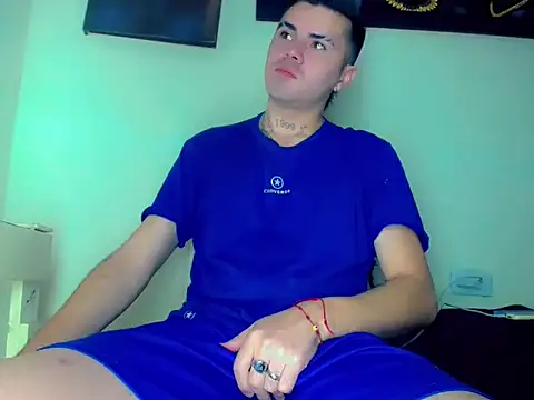 Snapshot of Sebastian_Loaiza chatting on November 15, 3:30 pm Sebastian Loaiza online show from November 15, 3:30 pm