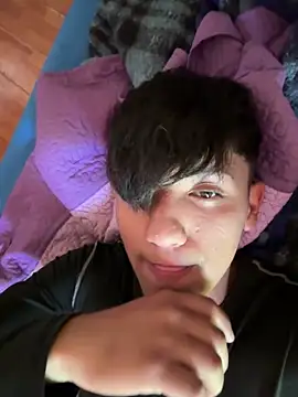 Elpichulotote20 online show from November 29, 8:45 pm