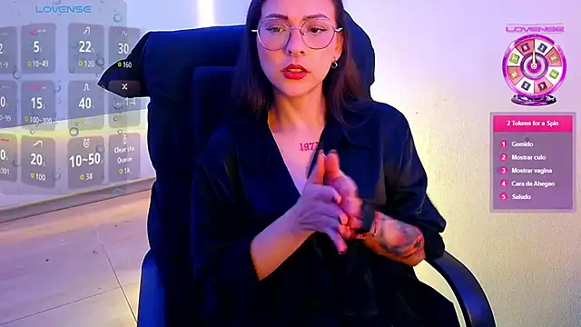 HanaLush27 online show from November 20, 9:25 pm