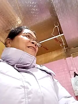 small-house123 online show from November 14, 2:10 am