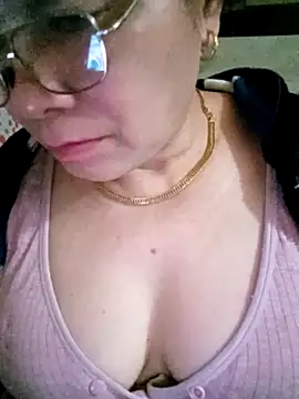 small-house123 online show from February 17, 3:58 am