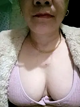 small-house123 online show from March 2, 8:59 pm