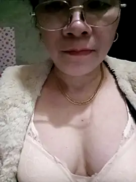 small-house123 online show from March 9, 2:15 am