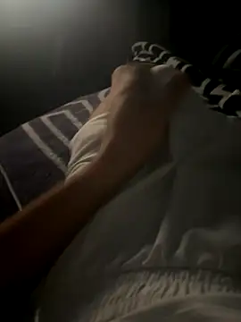 Snapshot of BigDickAmo chatting on November 5, 6:19 pm BigDickAmo online show from November 5, 6:19 pm