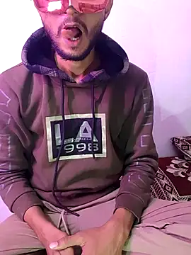 Snapshot of baby_Cpl21 chatting on December 19, 11:06 am baby Cpl21 online show from December 19, 11:06 am