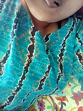 Snapshot of Tina_250 chatting on December 15, 3:44 am Tina 250 online show from December 15, 3:44 am