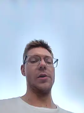 Niesmialyy online show from June 23, 3:15 am