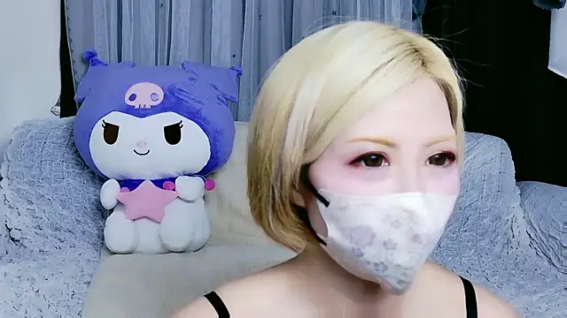 Snapshot of yuria_75075000 chatting on November 24, 3:56 pm yuria 75075000 online show from November 24, 3:56 pm