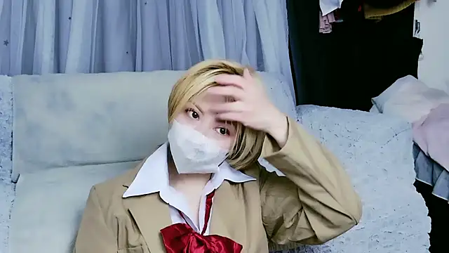 Snapshot of yuria_75075000 chatting on November 28, 12:52 pm yuria 75075000 online show from November 28, 12:52 pm