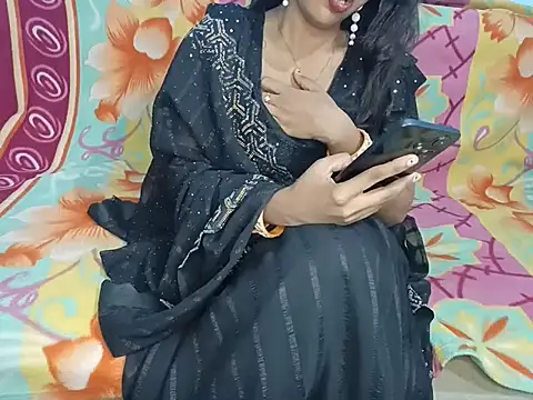 Snapshot of roja-1 chatting on November 1, 9:06 pm roja-1 online show from November 1, 9:06 pm