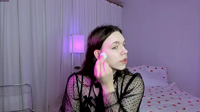 Snapshot of MadisonMongomeri chatting on December 20, 2:51 am MadisonMongomeri online show from December 20, 2:51 am