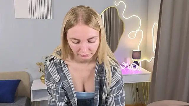 Snapshot of Carollina_ chatting on November 1, 6:32 pm Carollina online show from November 1, 6:32 pm