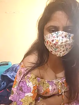 Snapshot of mouni499 chatting on November 3, 6:14 am mouni499 online show from November 3, 6:14 am