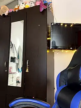 Snapshot of Milleradhara24 chatting on January 10, 8:32 pm Milleradhara24 online show from January 10, 8:32 pm