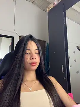 Snapshot of Milleradhara24 chatting on February 6, 1:21 am Milleradhara24 online show from February 6, 1:21 am