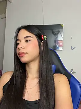 Snapshot of Milleradhara24 chatting on February 8, 7:34 am Milleradhara24 online show from February 8, 7:34 am