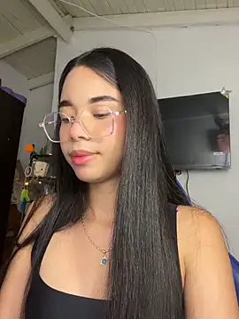 Snapshot of Milleradhara24 chatting on February 20, 1:13 am Milleradhara24 online show from February 20, 1:13 am