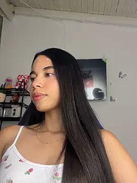 Snapshot of Milleradhara24 chatting on February 22, 3:40 am Milleradhara24 online show from February 22, 3:40 am