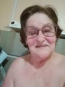 Snapshot of cremiudes chatting on November 4, 7:57 pm cremiudes online show from November 4, 7:57 pm