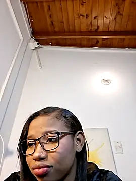 ValentinaRose4 online show from November 29, 4:15 am