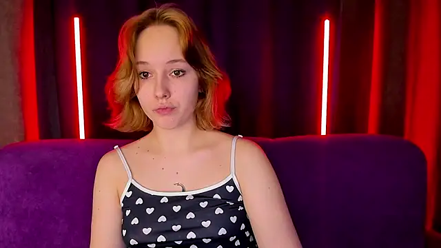 RikkiChoco online show from February 5, 8:19 am