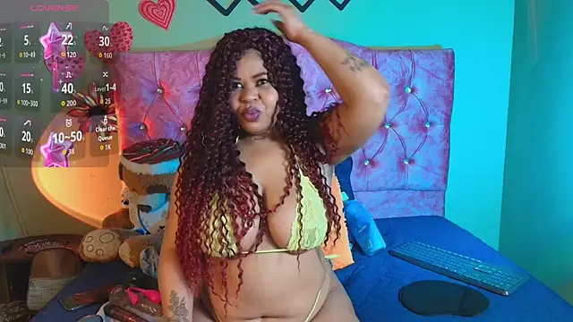 Pamelaboobsxx online show from December 2, 12:43 pm