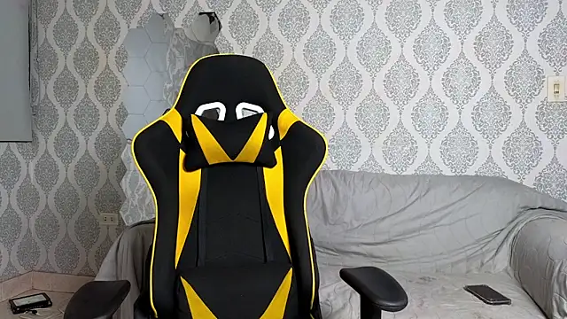 Snapshot of Boy_savoy chatting on December 1, 7:24 am Boy savoy online show from December 1, 7:24 am