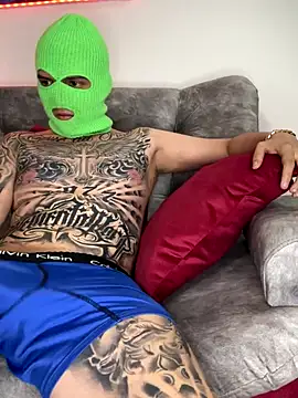 Snapshot of Nick_orion chatting on November 10, 10:53 pm Nick orion online show from November 10, 10:53 pm