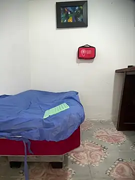 Snapshot of Nick_orion chatting on December 17, 2:56 pm Nick orion online show from December 17, 2:56 pm