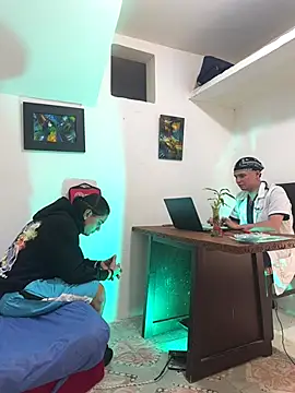 Snapshot of Nick_orion chatting on December 18, 4:40 am Nick orion online show from December 18, 4:40 am