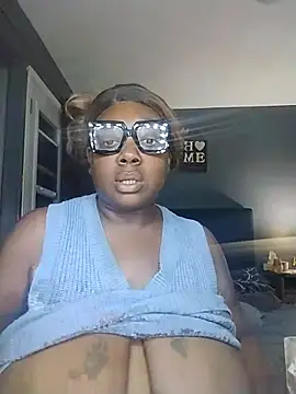 Snapshot of BiancaClarkson chatting on November 11, 7:19 am BiancaClarkson online show from November 11, 7:19 am